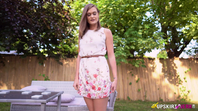 SkirtJerk: Honor May - dă-i o strângere bună