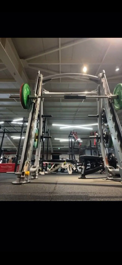 JuiceLussie: Latihan dan masturbasi di gym