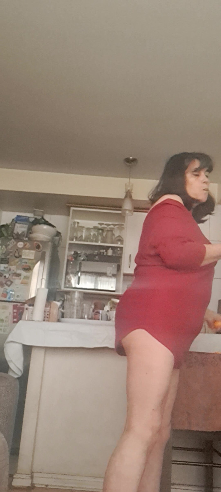 Mommy big hairy pussy: Stepmom Touching Her Pussy