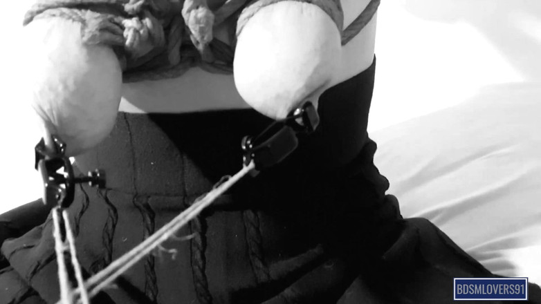 Bdsmlovers91: あなたの小さなおっぱいは今、オウエンドです!従順な痴女調教