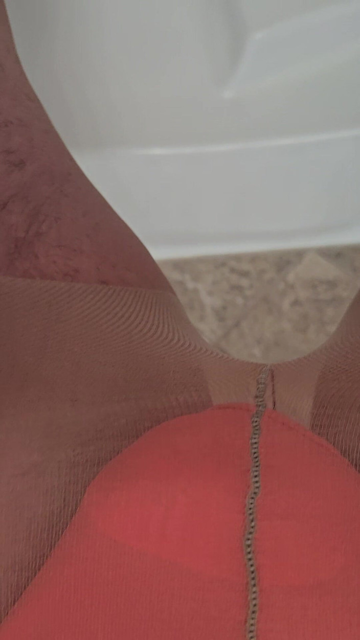 Takepad: Takepad - meo desesperado en bragas y medias de nylon