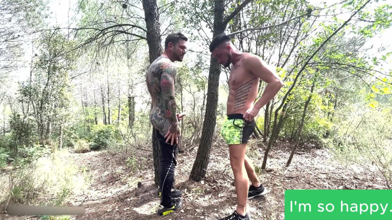 Juan Lucho Gay: Ciekawscy Przyjaciele Ją Obierają