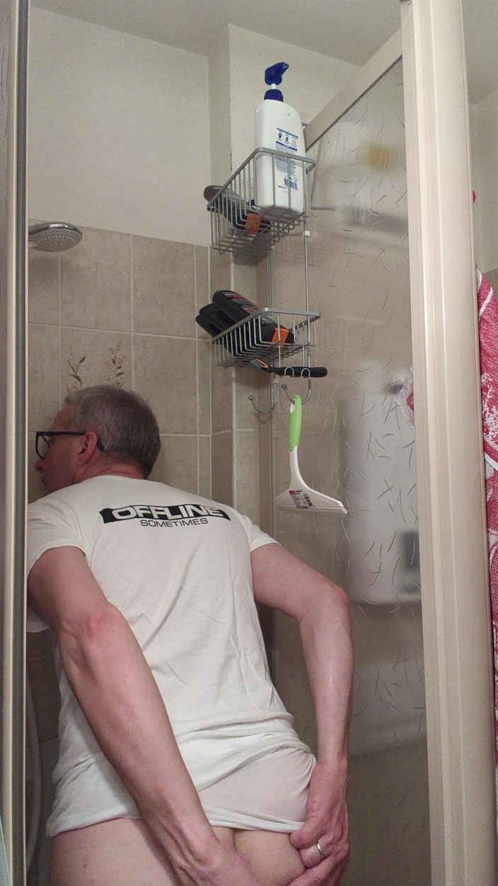 loenne1: Wet T-shirt and Wet Underpants While Showering