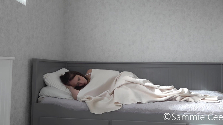 Sammie Cee: रग हताशा पर पेशाब