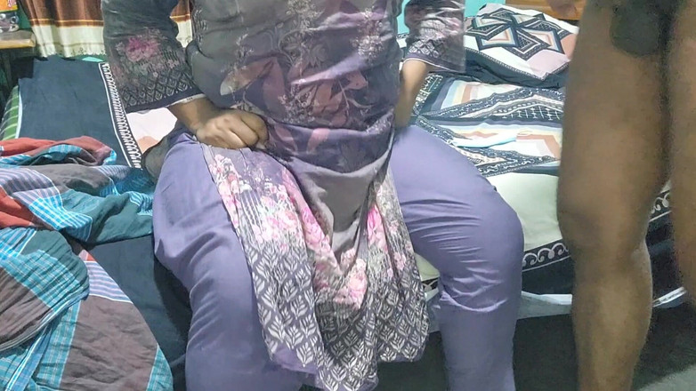 Banglavabi: Ateşli evli kadın koca yatak odasında tam gece tadını çıkarıyor ve...