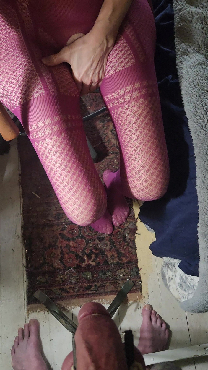 Goode Girl: Rawatan zakar Goode Girl Crucifix