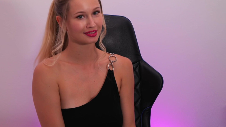 Stella Cardo: Peitos Grandes Tremendo