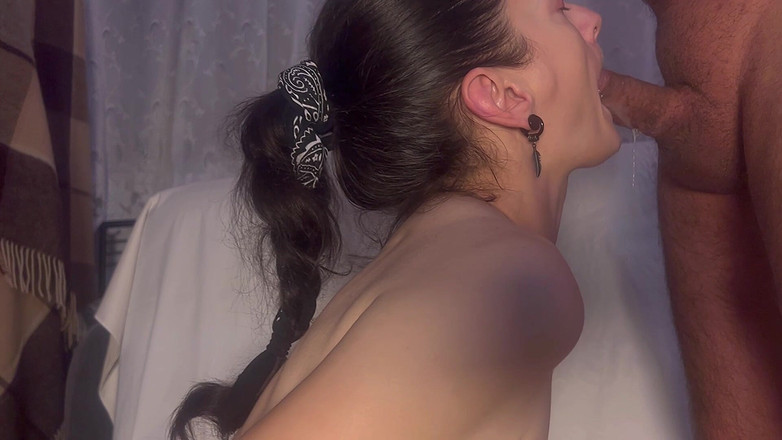 Roy1987: di mulut untuk kakak tiri saya