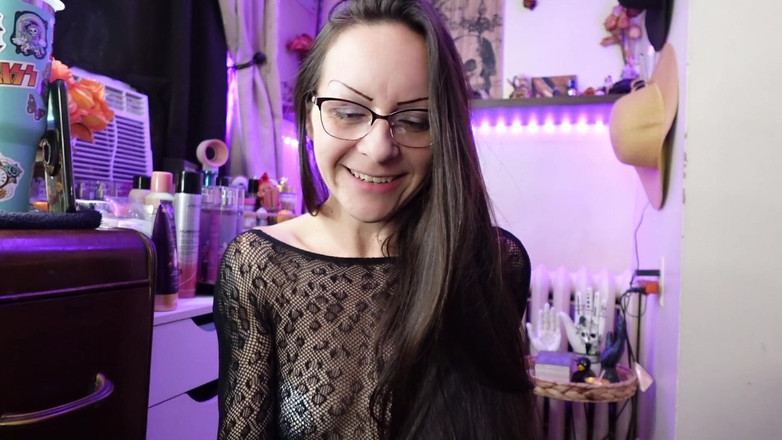 Raven Willow: Plat De Désir, Éjaculation Et Consommer