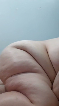 Amateur grandota esposa chupa y monta una gran polla