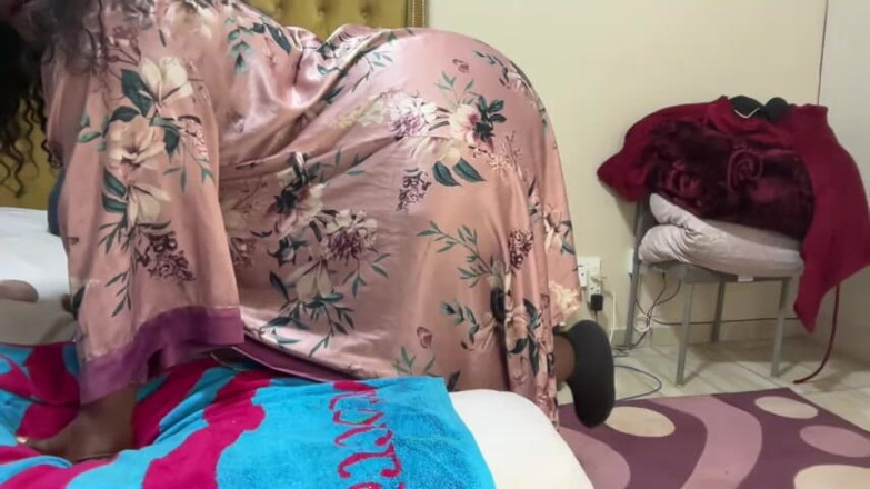 Legendary Booty Overdose: Dicker arsch, bBW, stripteasing