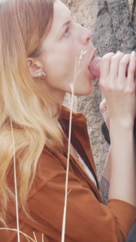 Wifebucket amateurs - l'ho scopata il culo su un sentiero turistico
