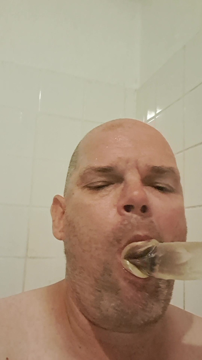 Fickspecht: Fun in the Bathtub