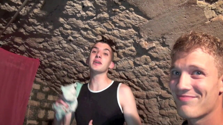 FRENCH STRAIGHT BOYS FUCKING GAY: Amazoin, G глубокая глотка с твиником