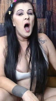 あくびフェチブラパンティー巨乳熟女