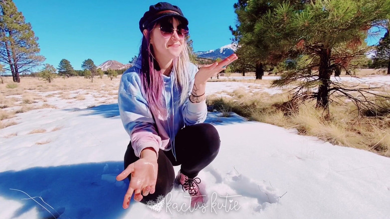 kactus kutie: Your GF Eats Her Yellow Snow