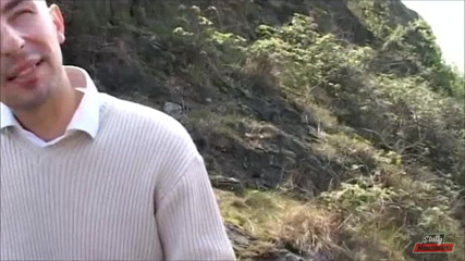 Vere Casalinghe Italia.: Brunette mature enjoying in threesome outdoor smash