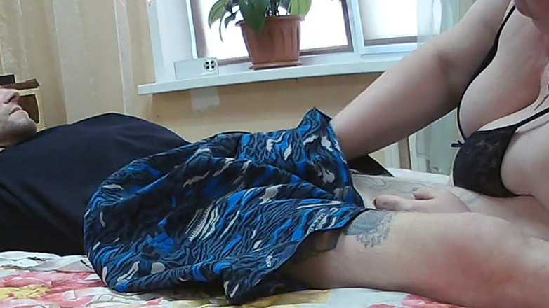 Zona901: प्रेमिका अविस्मरणीय लंड चुसाई करती है और उसे मुँह में वीर्य मिलता है