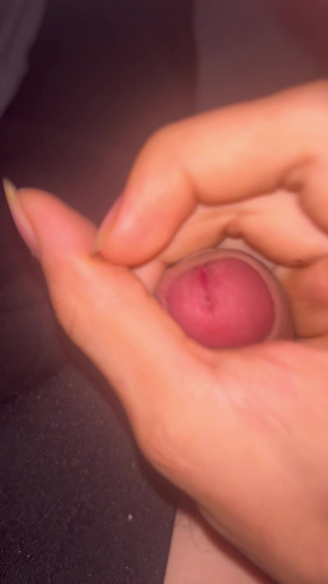Just Finished a Long Tiring Meeting and It Feels Great to Lay in Bed and Jerk off (Quan18) Just Finished a Long Tiring Meeting and It Feels Great to Lay in Bed and Jerk off (Quan18)