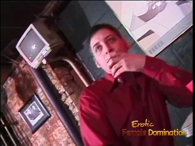 Erotic Female Domination: Seksaan femdom Asia terikat fellas