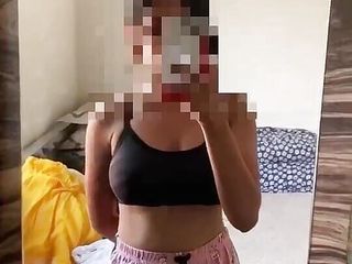 Mousexy: Delhi college flicka