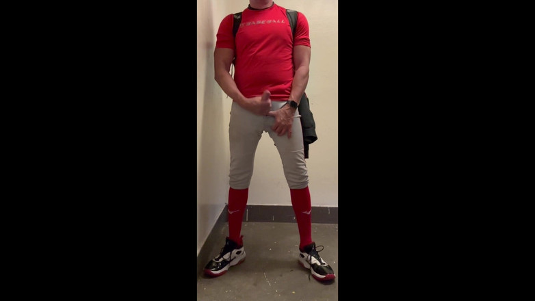JockDad87: 野球 Dilf Jockdad87 がスピードを残す
