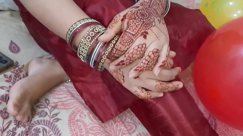 QueenbeautyQB: Indian Sister-in-law Agrees to Sex on Her Birthday - Hindi Audio