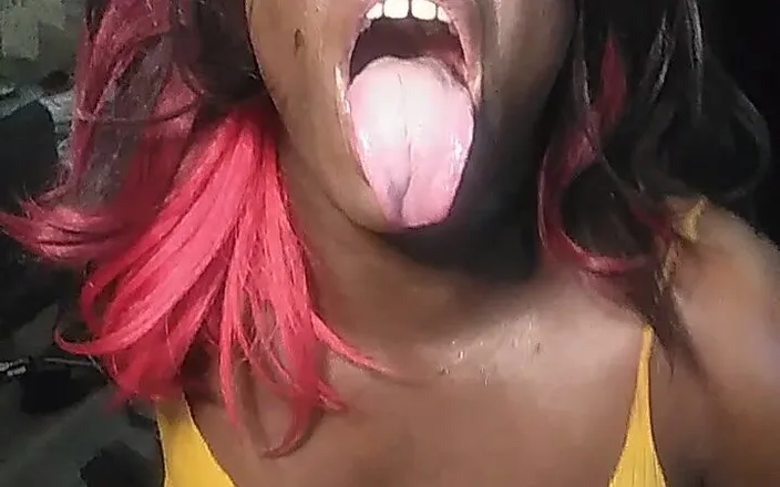 Anoniema Rose: Anoniema's Slutschool- yellow pissslut