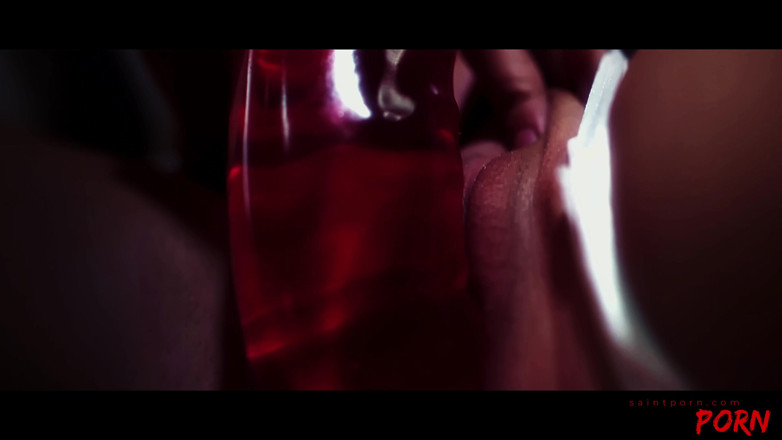 SaintPorn: Balu blonde merasai kehidupan dari benih lelaki baru