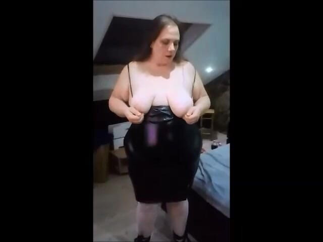 Nelle1276: Dildo in the Pussy