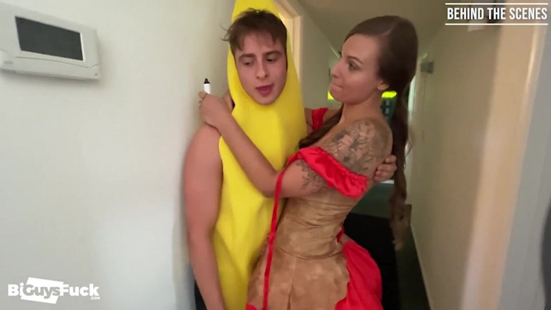 Bi Guys Fuck: Bakire Lucas Walker kamerada her şeyini kaybediyor