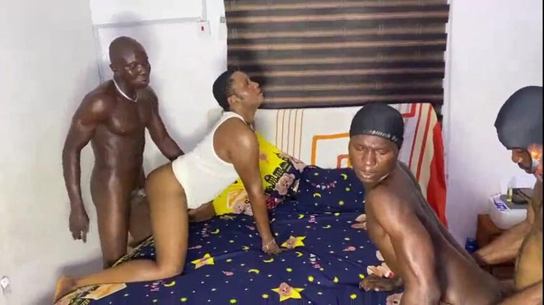 Chief_daddyy: 私のホステルの仲間とのひどい罪。