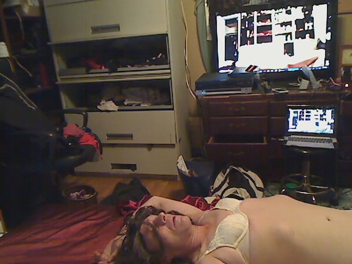 Cross dresden: V žáru mé postele