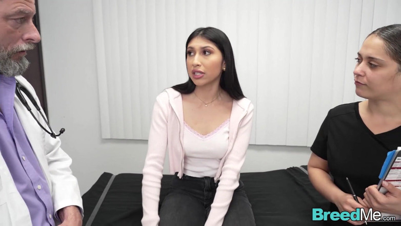 BreedMe: Chicas latinas calientes cabalgan a la compilación de estadísticas de...