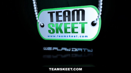 Team Skeet: Nadržený nevlastní bratr roztrhá džíny nezbedné teenagerky Keishy Grey a šuká...