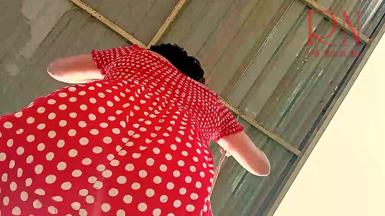 Regina Noir: Depraved Housewife Swinging No Panties Close up
