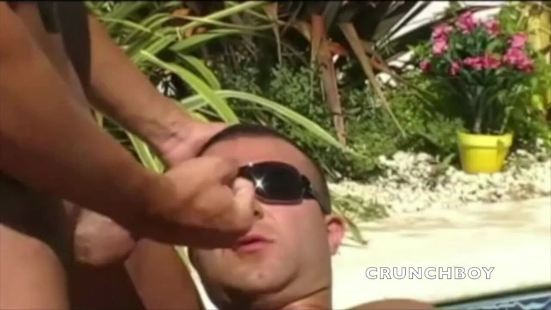 Crunch Boy: Con cu Pháp xxl tuyệt vời