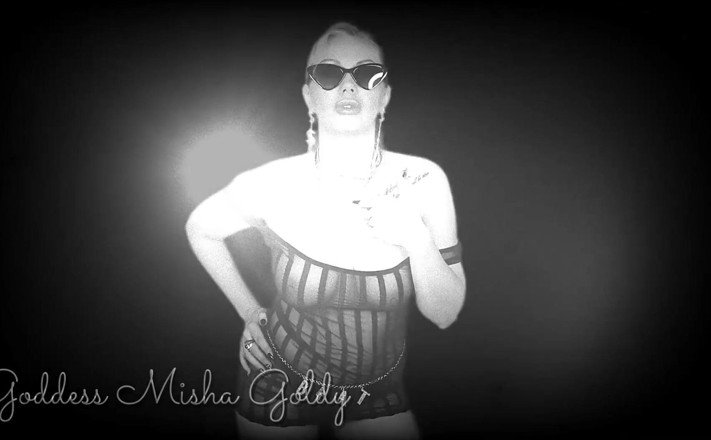 Goddess Misha Goldy: Ne vous inquiétez pas - sois un gay heureux !