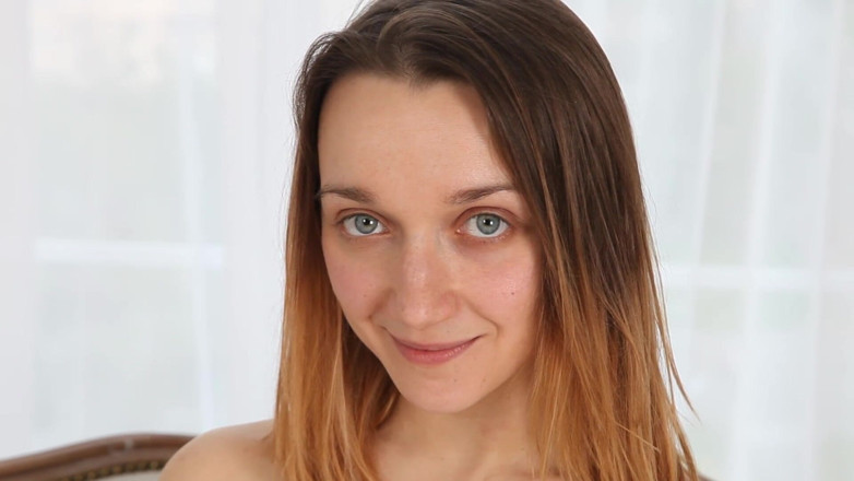 European Classics: Yulia's Flexible Tease