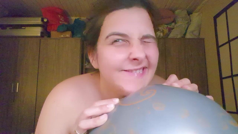 Bunny Looner: Złośliwiec i Pop Oxydized Halloween Balloon - Bunny Looner [lowres]