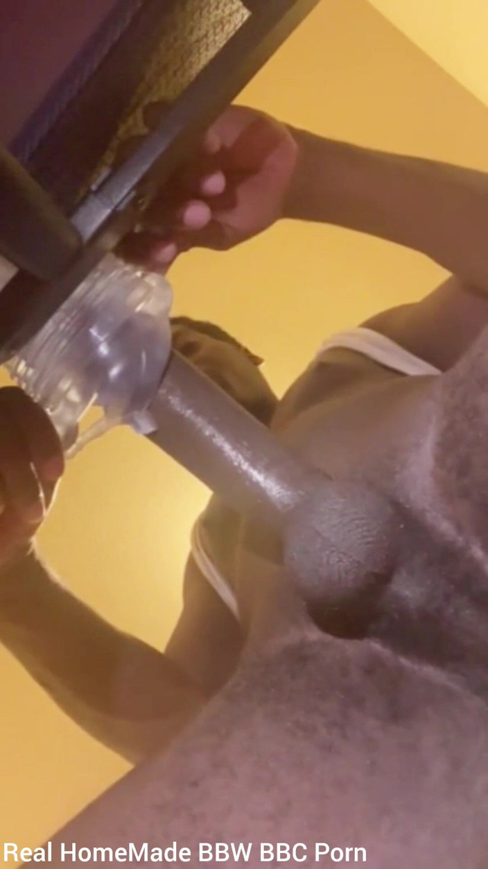 Big Black Cocks Cumming: Свердлю мій домашній монтажний інсульт, кінчаючи так сильно
