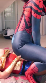 ミッシー・チャーム&ノラ・ルクシア・ワンダー対スパイダーガール