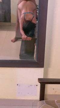POV - Sexo real e bonito no dia da chuva. Meu namorado de pau grosso me fode duro na cama (áudio hindi)
