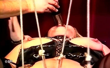 House of lords and mistresses in the spanking zone: Grande esposa sofrendo