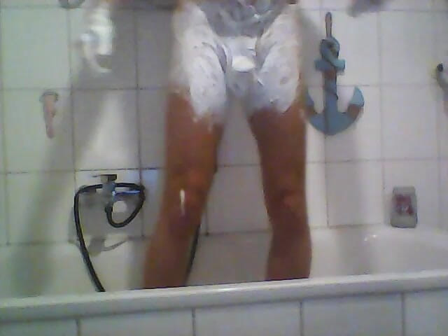 T0y b0y: Rasage pubien