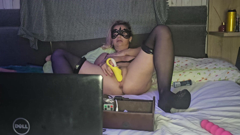 Anal Fetish Couple: Betrügende ehefrau masturbiert vor dem anderen, ehemann beobachtet