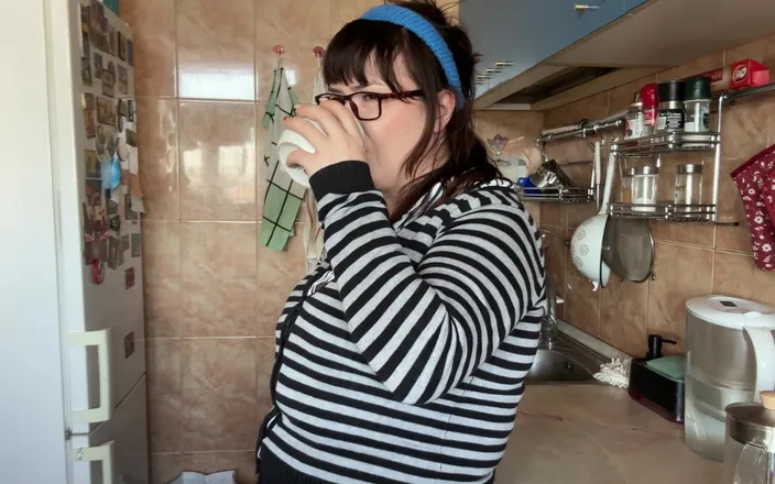 Roxanne Miller: Tea Transformation-breast Expansion, Popping Buttons