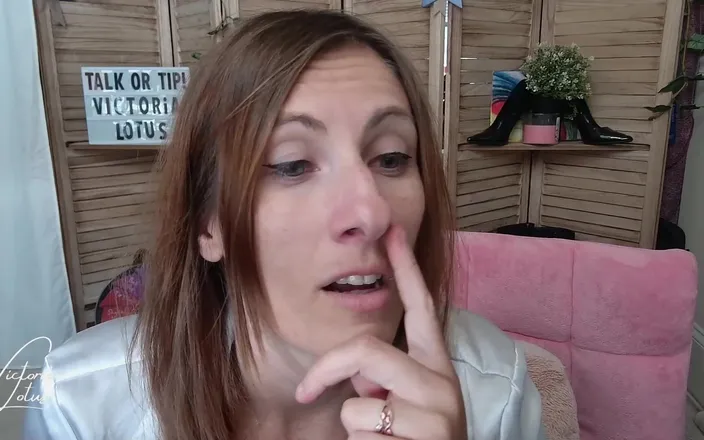 Victoria Lotus: Interview and Performance Review Turns Into Hesitant Nose Play