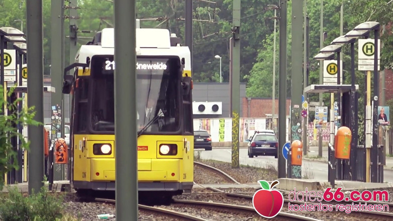 Dates66: 흙에서 따먹히는 마른 체코 십대. 메건 벤투리