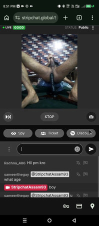 Călărește un vibrator negru imens